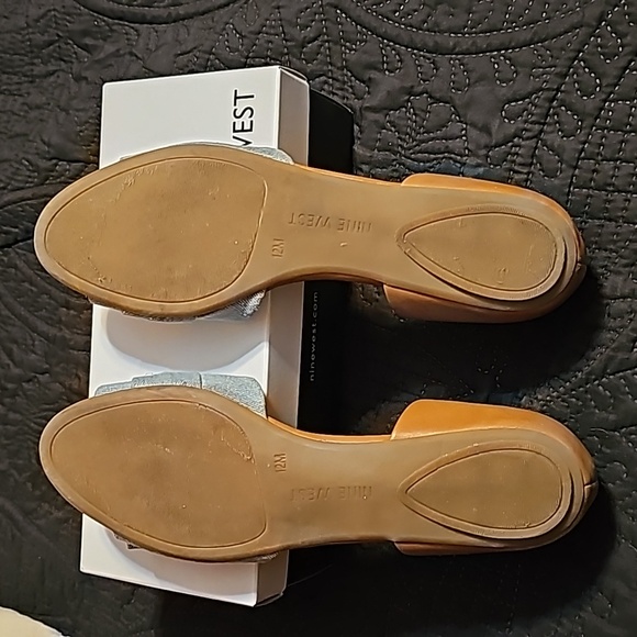 Bow Front D'Orsay flats - Picture 3 of 6